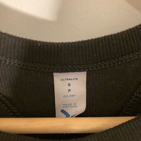 Basic Black Tank Top - Picture 4 of 4